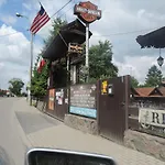 Casa de Férias Mazurskie Wzgórze-domki Z Basenem *