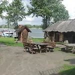 Mazurskie Wzgórze-domki Z Basenem Casa de Férias *