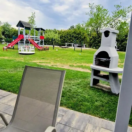Сasa de vacaciones Mazurskie Wzgórze-domki Z Basenem *
